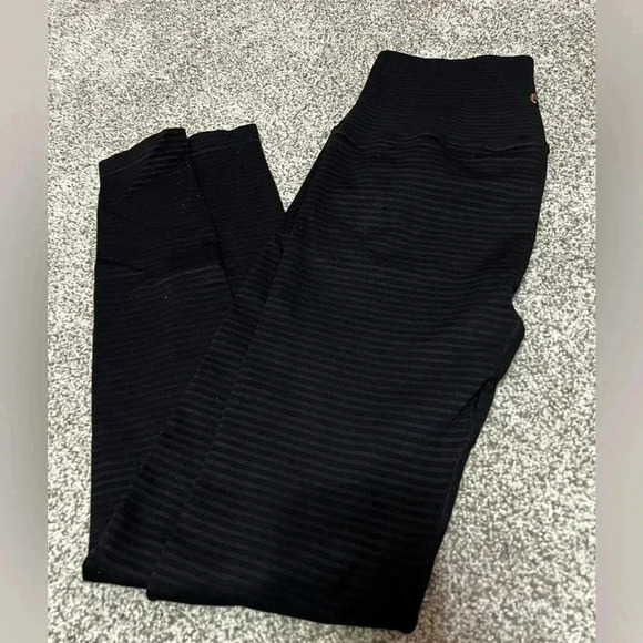 GENIE WOMEN'S HIGH WAIST SEAMLESS SLIM AND TONE LEGGINGS - Picture 7 of 8